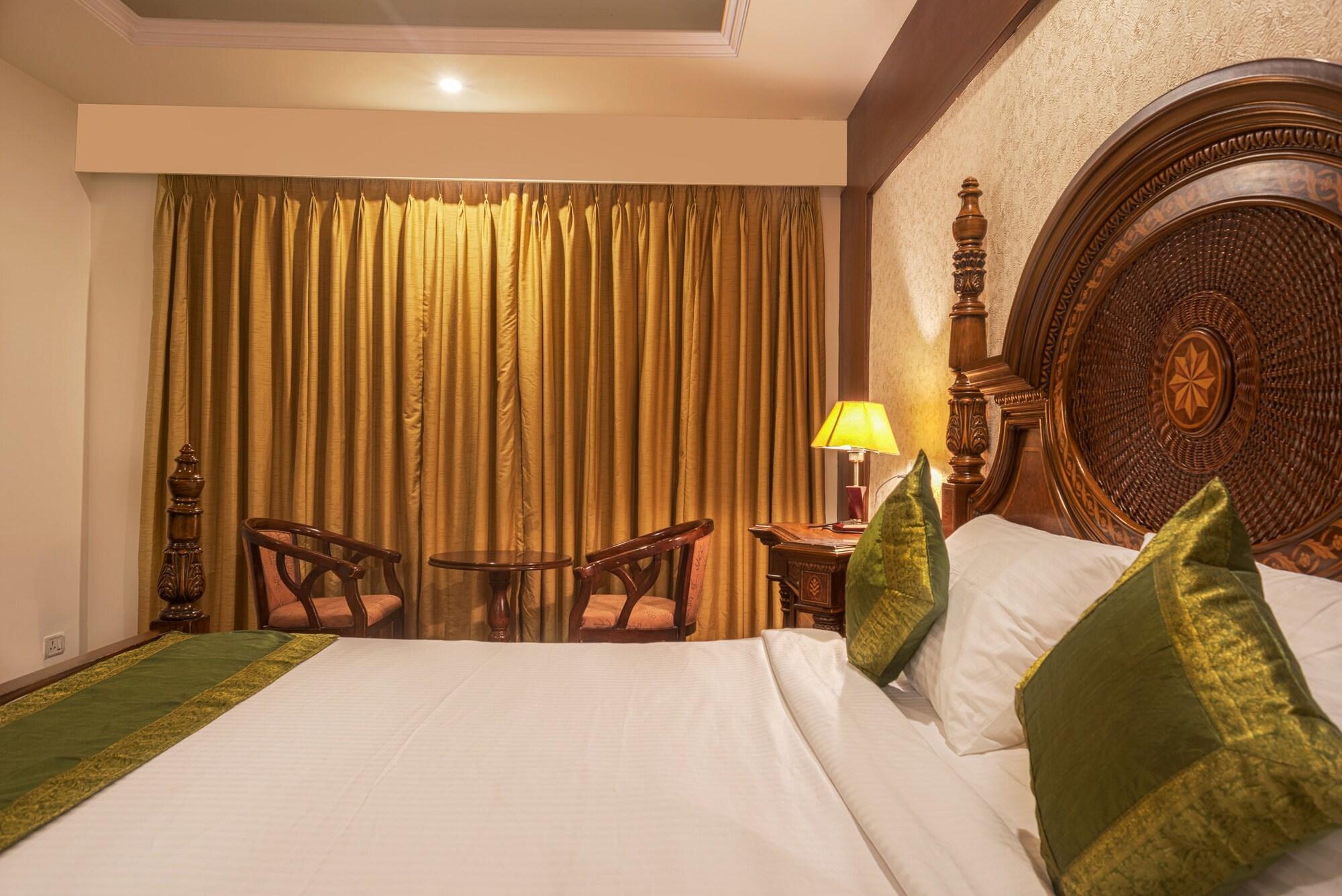 Treebo Trend Grand Plaza Nampally Hyderabad Ngoại thất bức ảnh