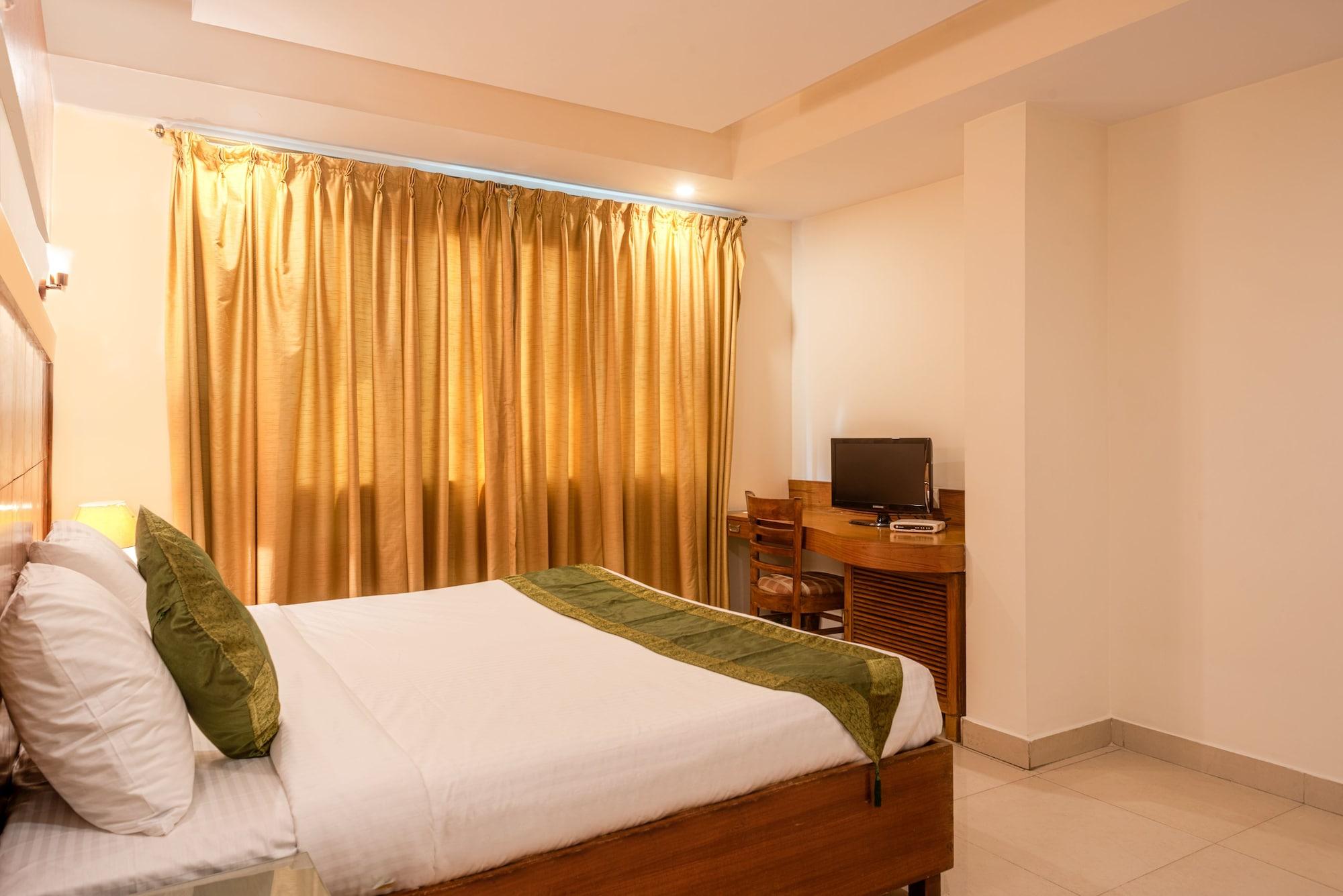 Treebo Trend Grand Plaza Nampally Hyderabad Ngoại thất bức ảnh